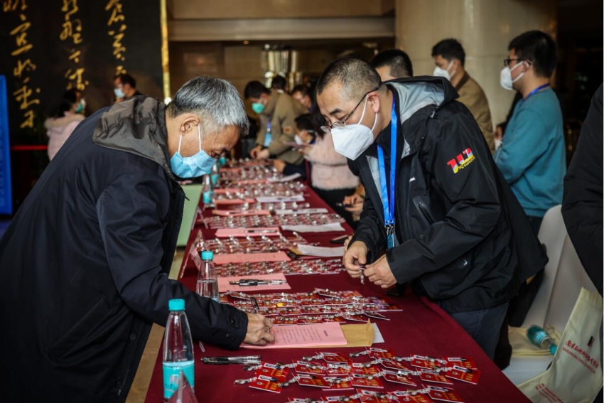 委员报到！南京进入“两会时间”